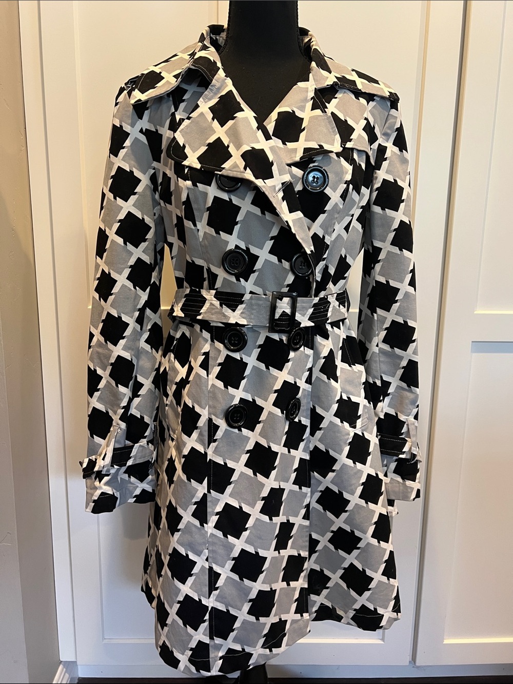 JohnPaulRichard Black, Grey and White Geometric Trench Coat Size M